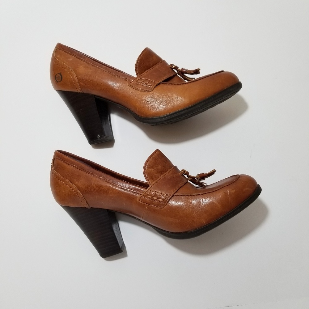 Born Brown Heeled Tassle Loafer Size 9.5
